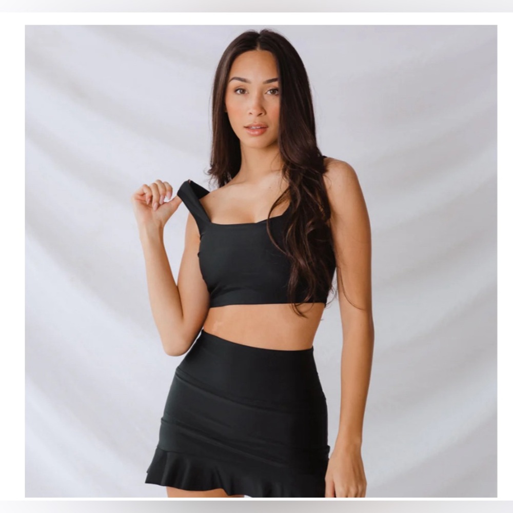 Albion Fit black High Waisted Swim Skirt size Small